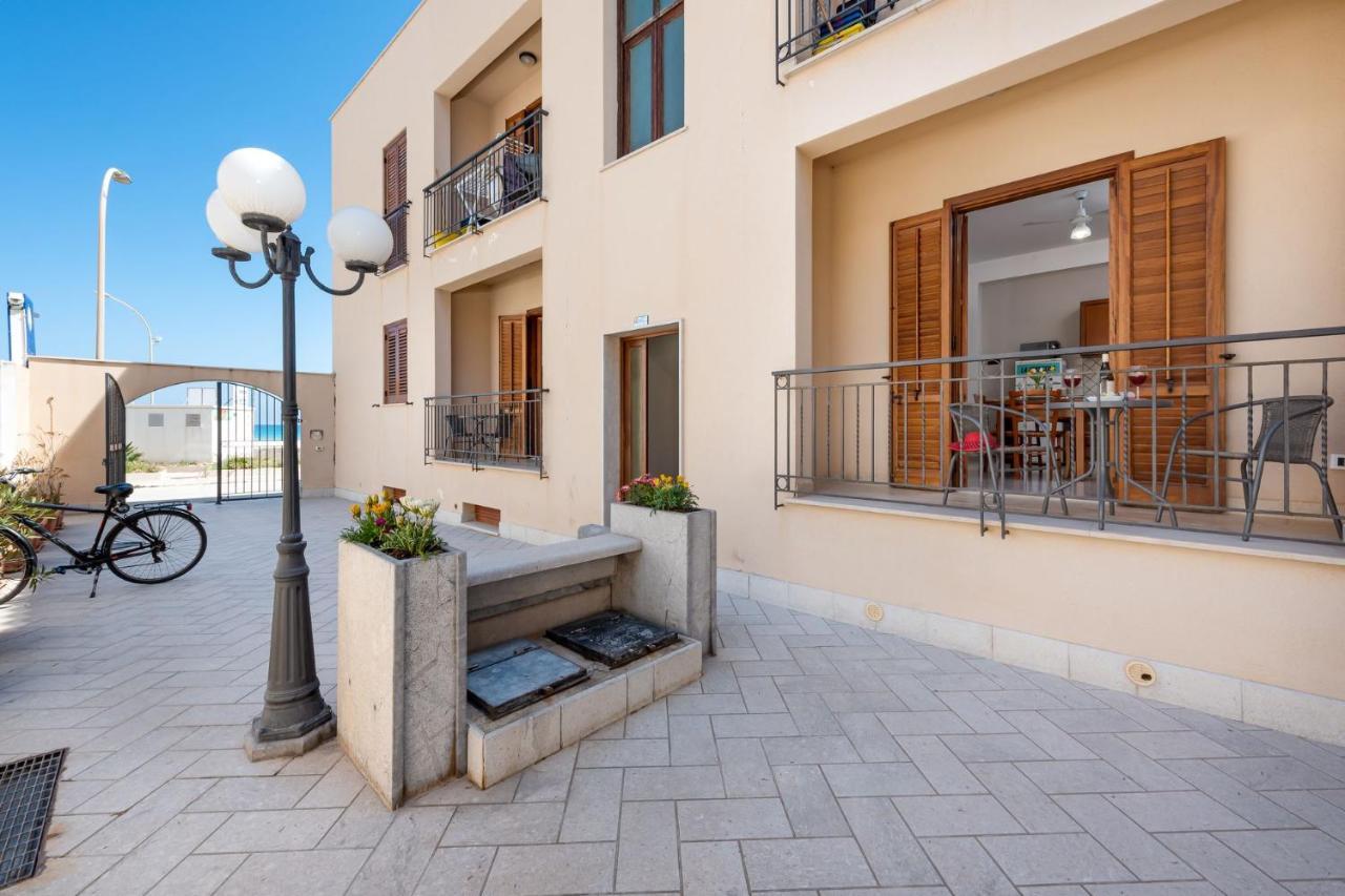 I Tre Golfi Beach Apartments Сан-Віто-Ло-Капо Екстер'єр фото